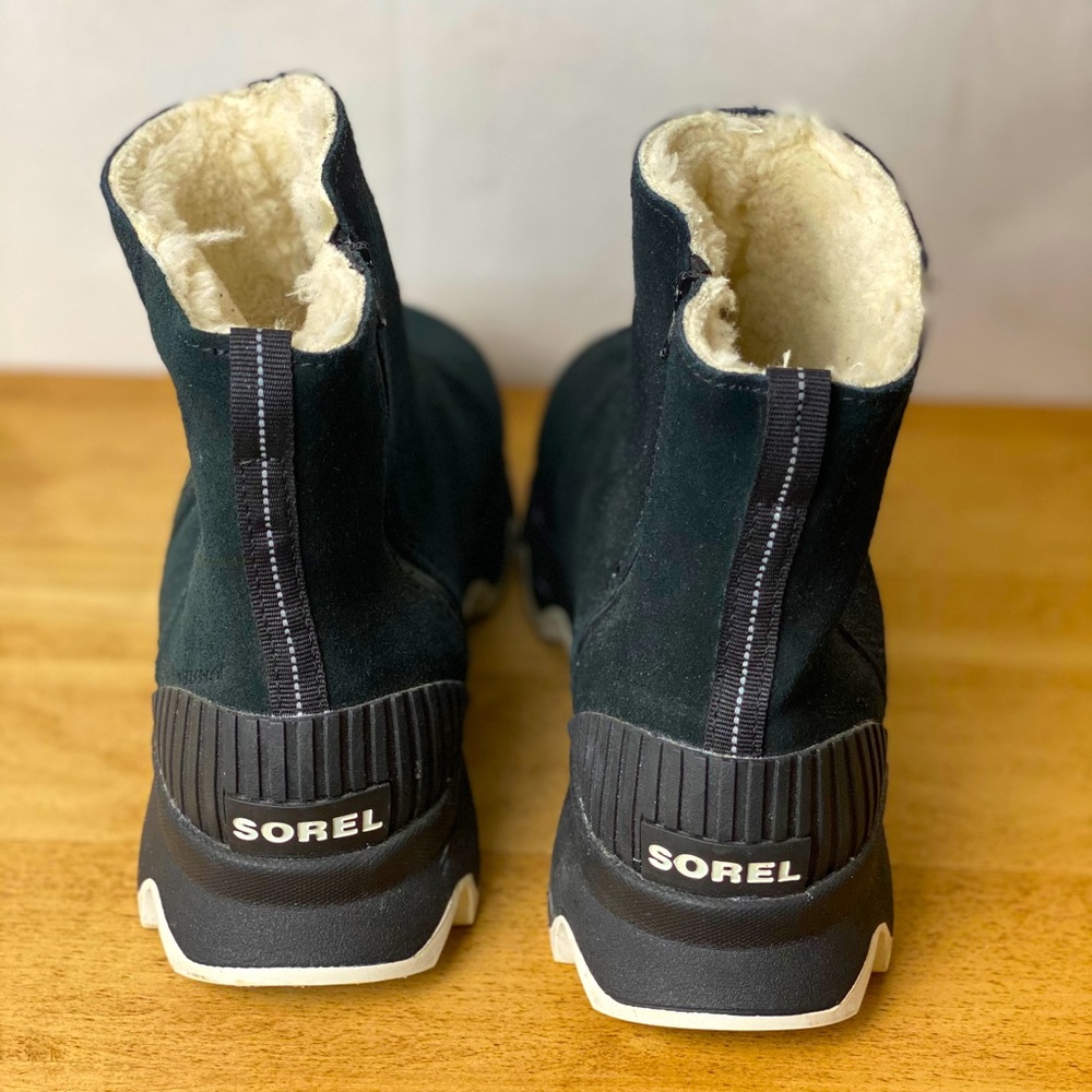 SOREL WOMEN'S KINETIC SHORT BOOT